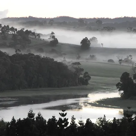 Tinaroo Sunset Retreat-2